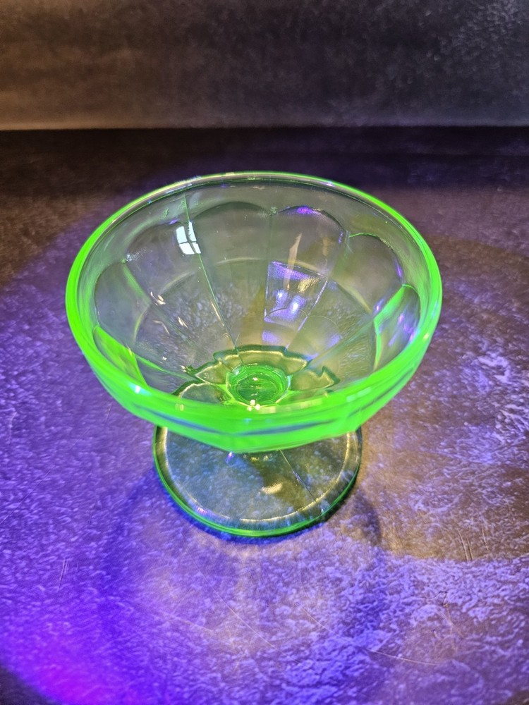 Uranium Bowl. Hazel Atlas Colonial Block Green Glass 4oz SHERBET Bowl. Vintage
