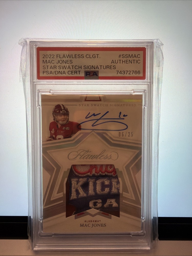 2022 Panini Flawless Collegiate Star Swatch Signatures Mac Jones #SS-MAC /25
