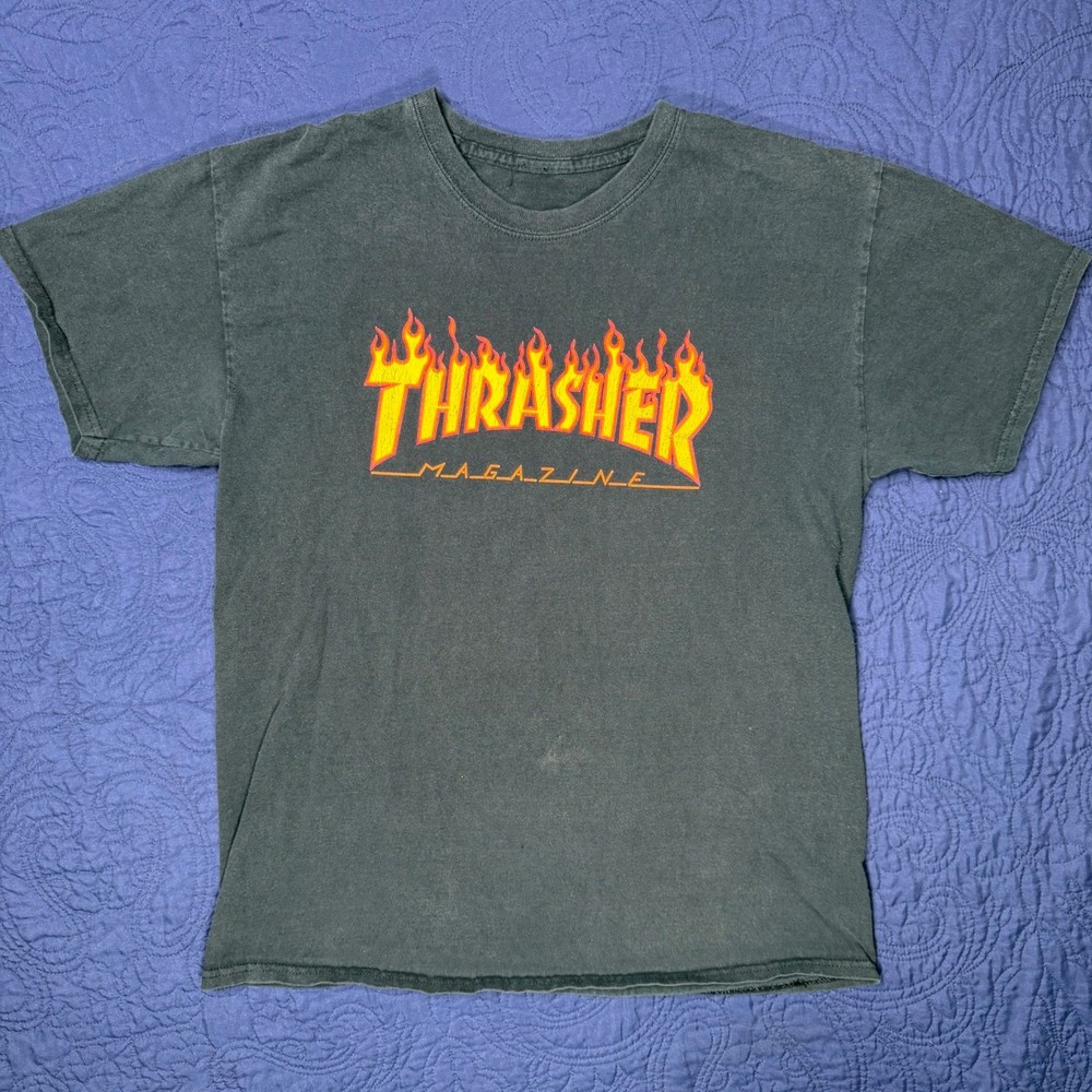 Y2K Thrasher Magazine Flame Logo T-Shirt Mens Faded Black Punk Skater Classic
