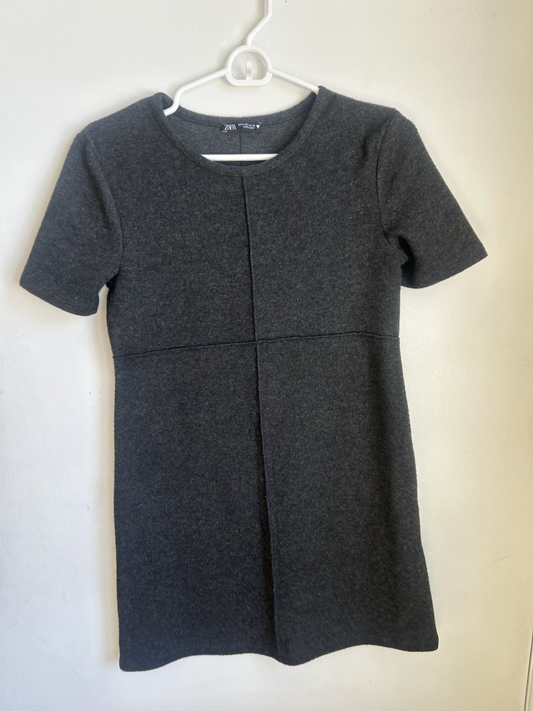 Zara Mini Sweater Dress Charcoal Gray Short Sleeve Inverted Seams Size Small