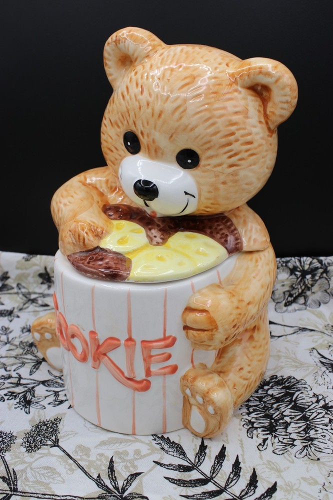 Vintage Teddy Bear Ceramic Cookie Jar Made in Taiwan
