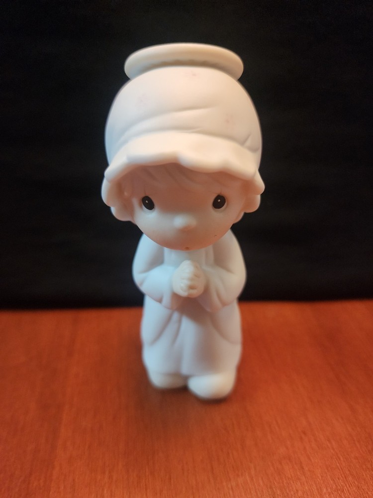 Precious Moments 1982 First Noel Girl Angel Figurine E-2366