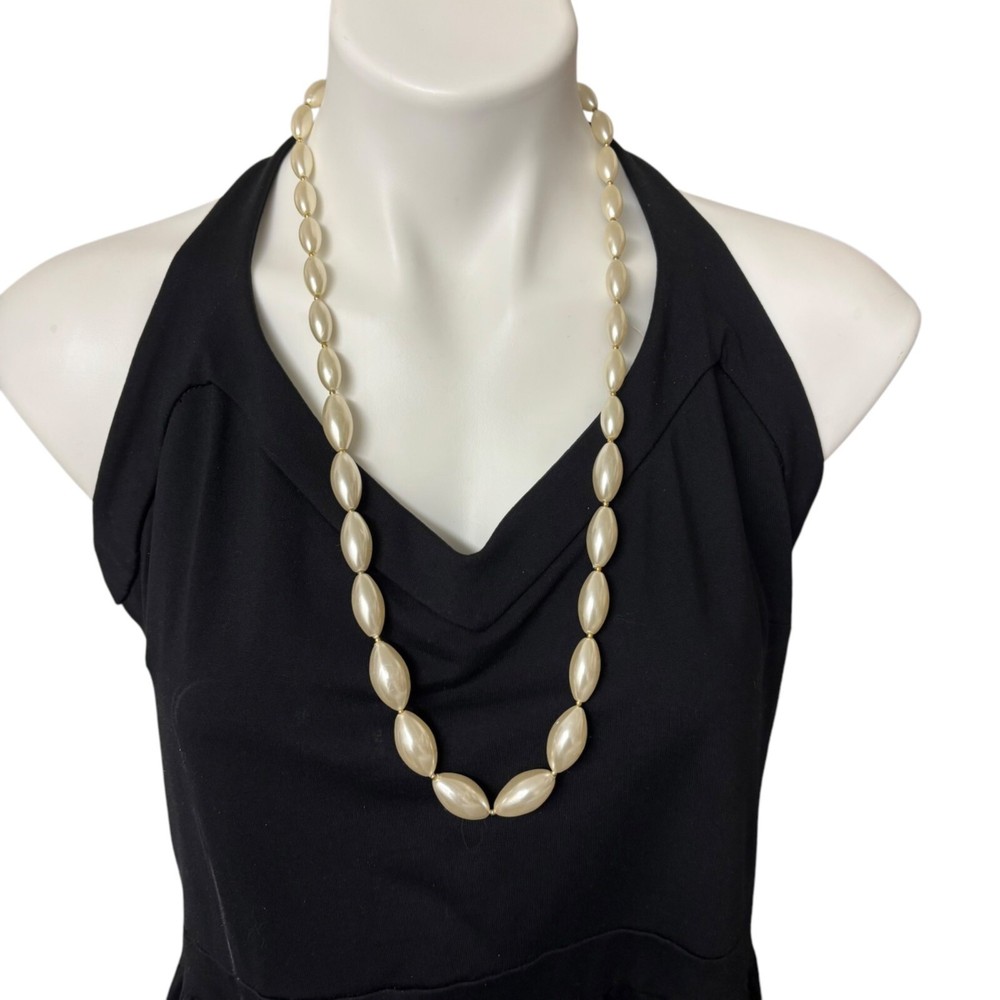 Vintage Faux Pearl Necklace With Gold-Tone Clasp & Beading