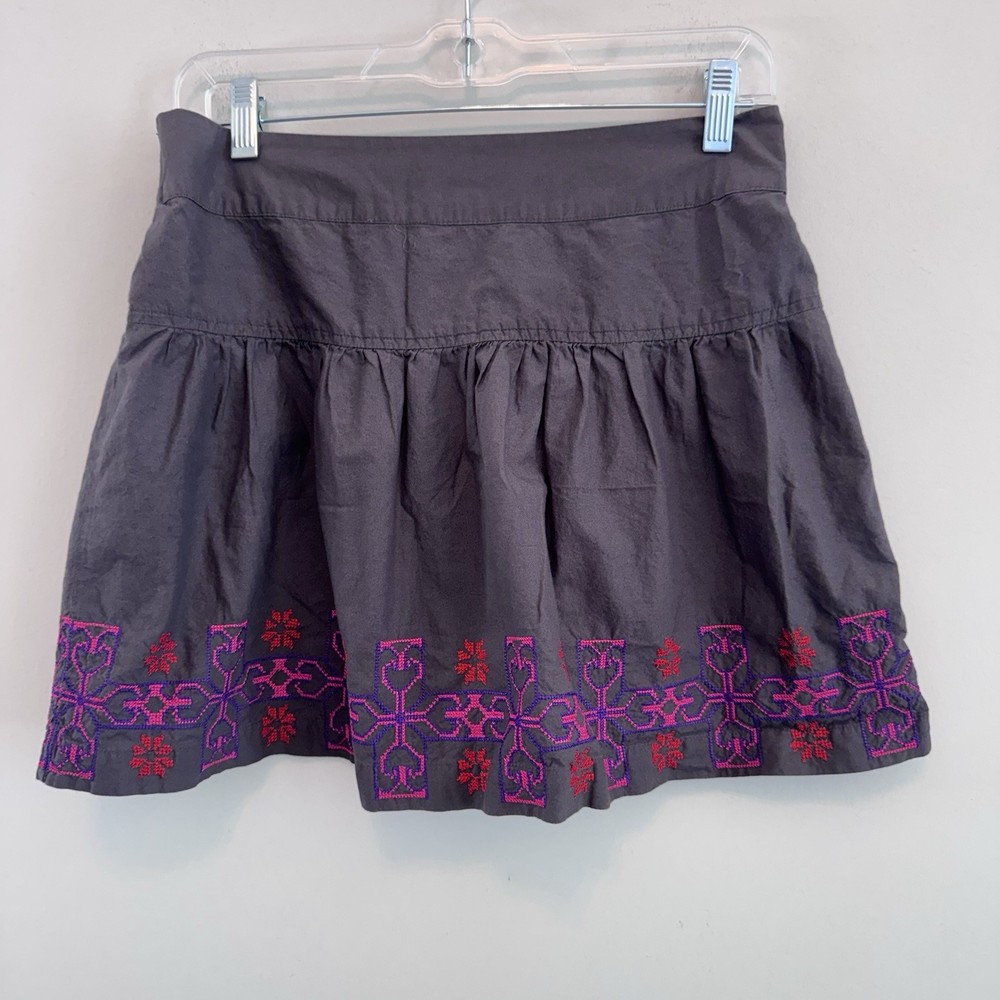 American Eagle Outfitters Gray Embroidered Boho Mini Skirt AEO Cotton Size M