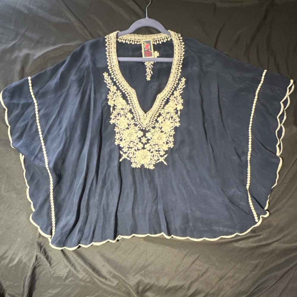 Johnny Was Floral Embroidered Tunic Blouse V-Neck Pullover Navy Cream L