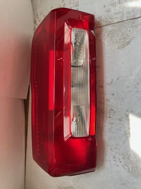 Driver Tail Light Incandescent Fits 23 FORD F250SD PICKUP 565208