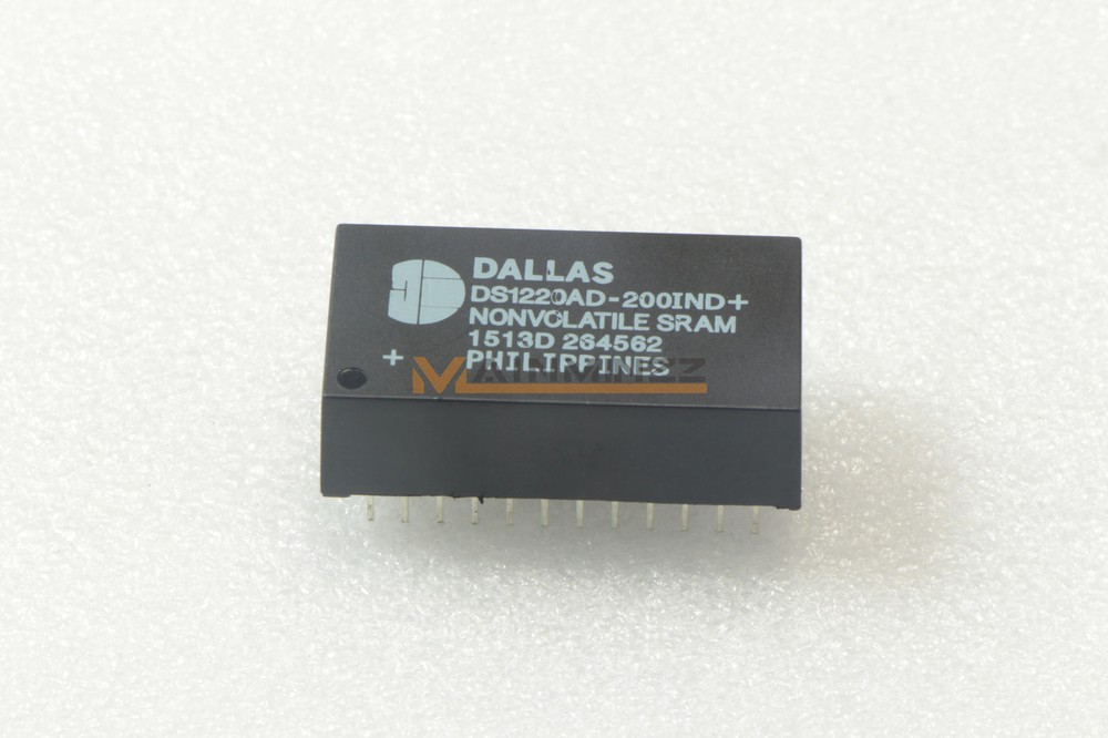 NEW 1PCS DALLAS DS1220AD-200IND Encapsulation:DIP-24