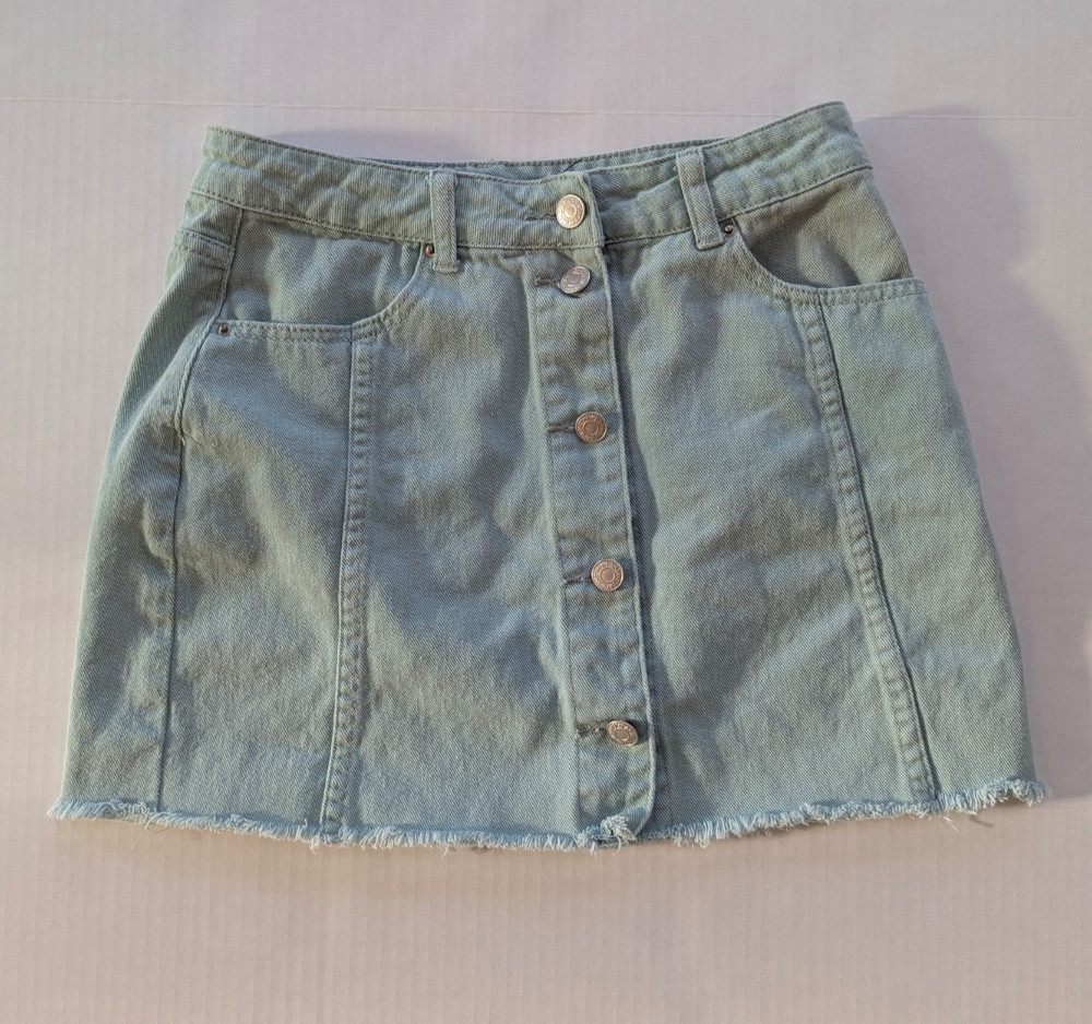 Blue Blush Women's Size Small Light Denim Skirt Button Front Pockets Fringe Hem
