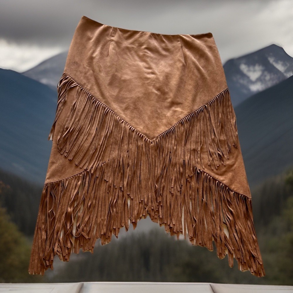 Chico's Fringe Skirt Size 2.5, Western Urban, Faux Suede.￼