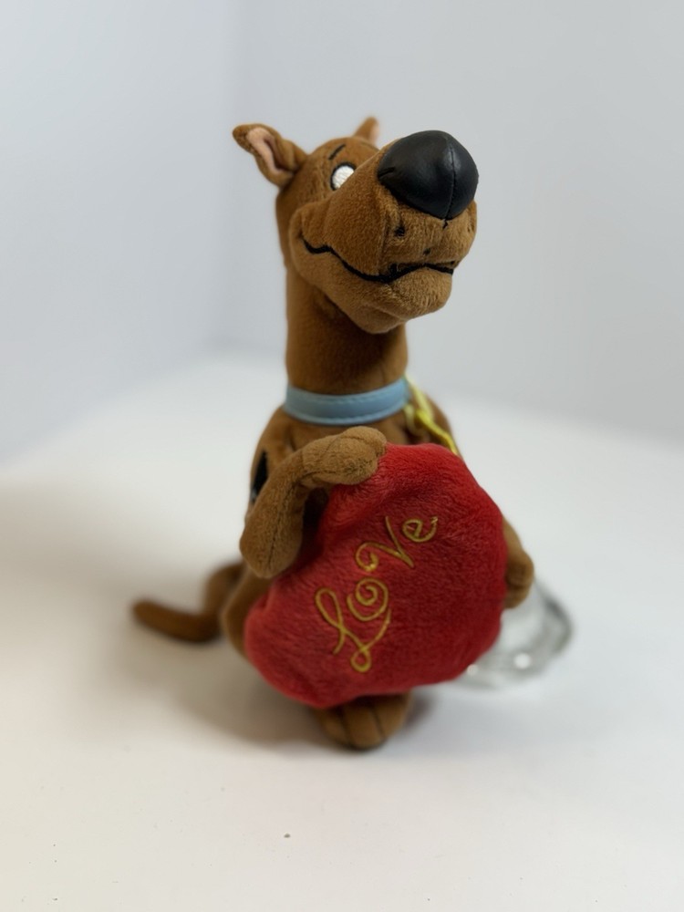 Scooby-Doo 7 Inch Heart Plush Stuffed Animal with Candy