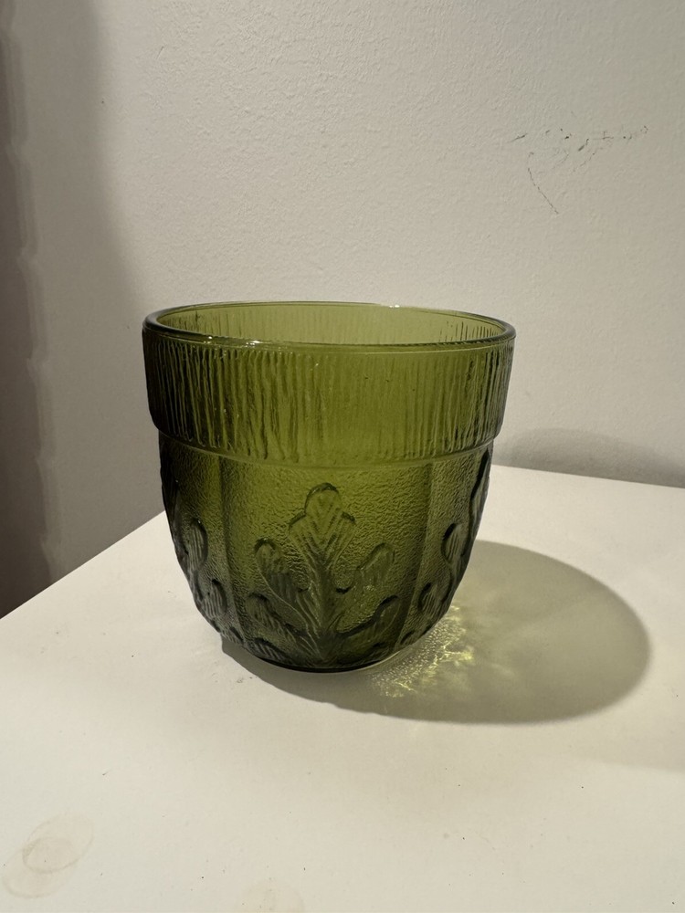 Vintage 1975 FTD Green Oak Leaf Pattern Glass Vase/Planter; great condition