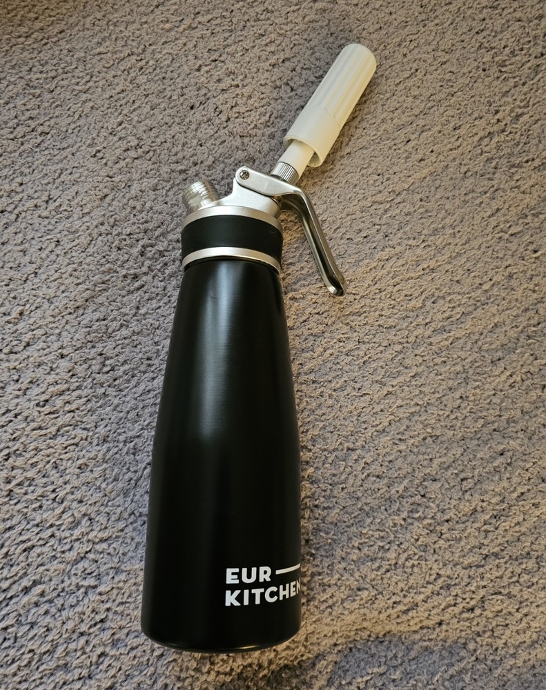 EurKitchen Professional Aluminum Whipped Cream Dispenser EK-WHIP-18