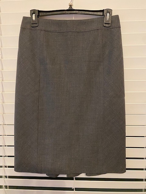 EXPRESS Gray Ruffles Women Skirt size 0