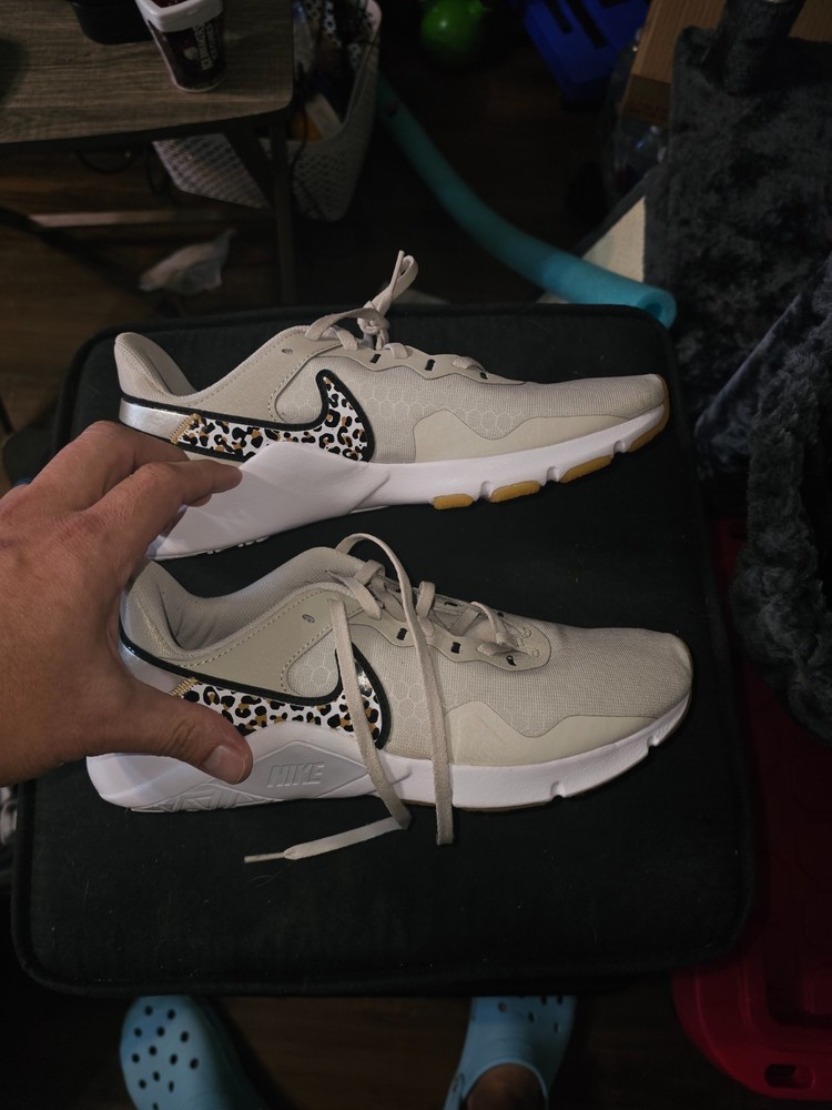 Size 10 - Nike Waffle Debut Leopard W