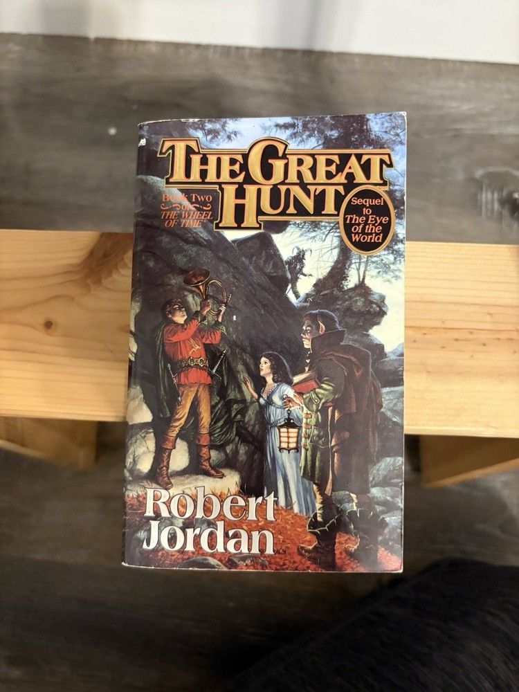Great Hunt : Book Two of 'the Wheel of Time' by Robert Jordan (Mass Market)
