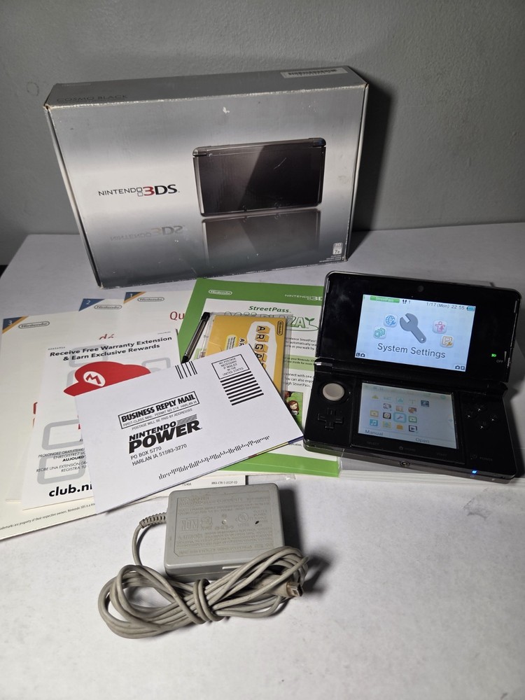 Nintendo 3DS Cosmo Black Handheld Console System Complete in Box CIB