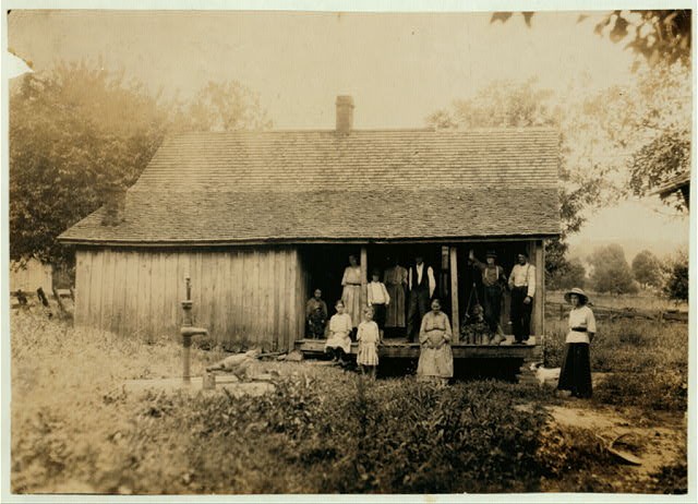 Photo:Rockcastle County Kentucky Wilde Farm Home Family 1916
