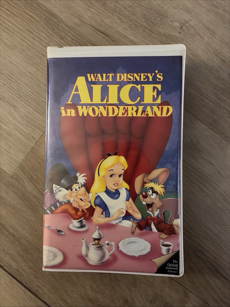 Walt Disney's Alice in Wonderland the Classics Black Diamond VHS