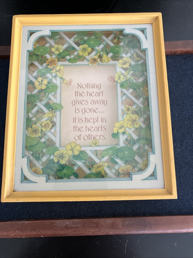 Vintage Retro Hallmark Scene Setters 3D Shadow Box