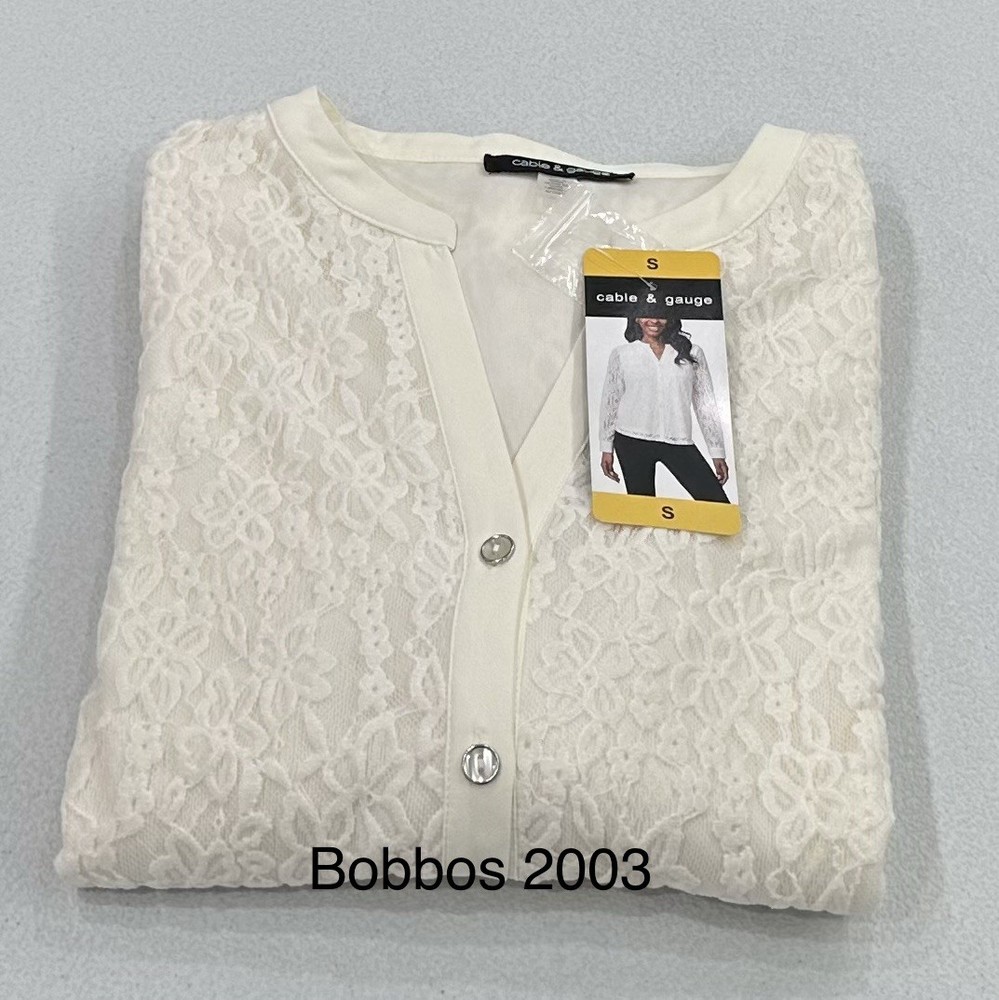 Cable & Gauge Women's Lace Long Sleeve Lightweight Blouse, Whisper White, S