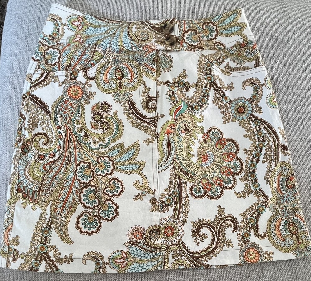 CAbi Retro Paisley Print Mini Skirt Size 4 Stretch Tan Blue Green