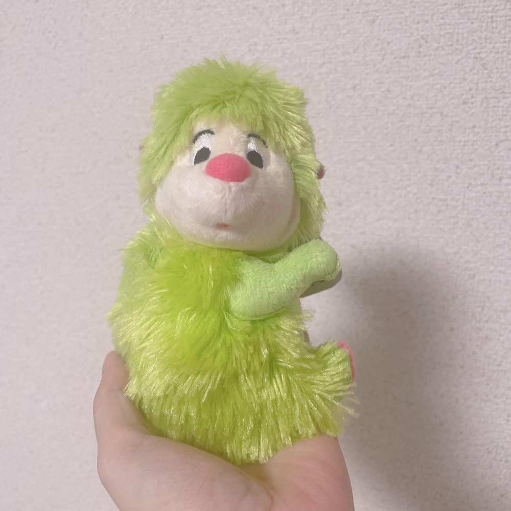 Alice in Wonderland hedgehog Disney plush toy keychain #cd1c26