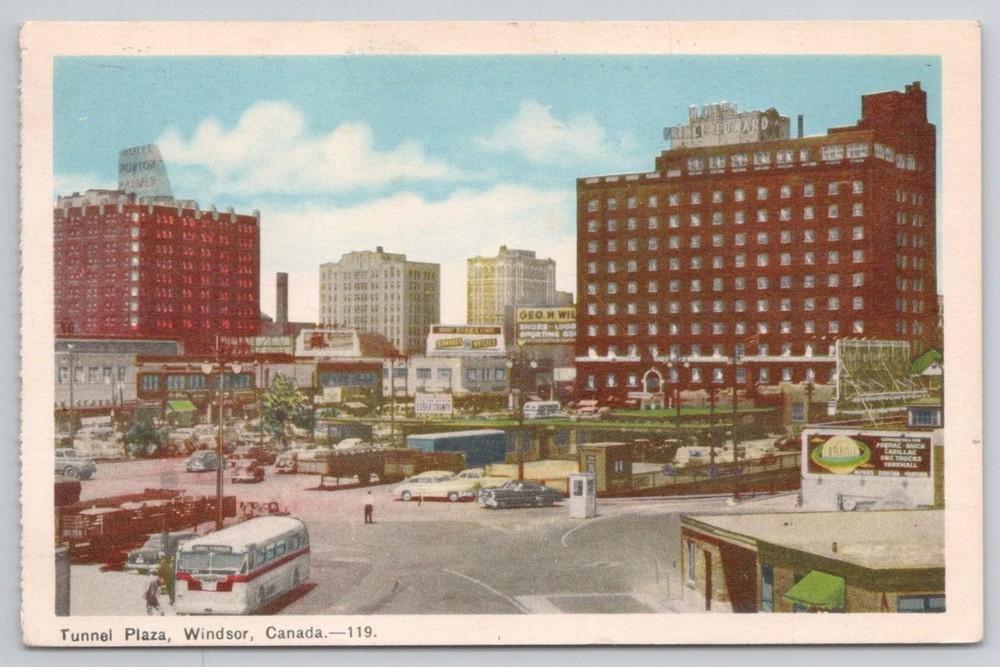 Tunnel Plaza Windsor Canada 1953 Postcard Hotel Norton Ontario Street Scene