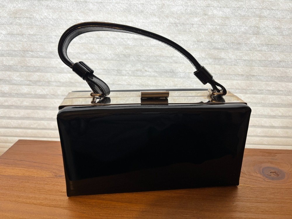 Shiny Black Patent Purse Handbag 50s VTG Boxy Mod Unbranded Silver trim & clasp