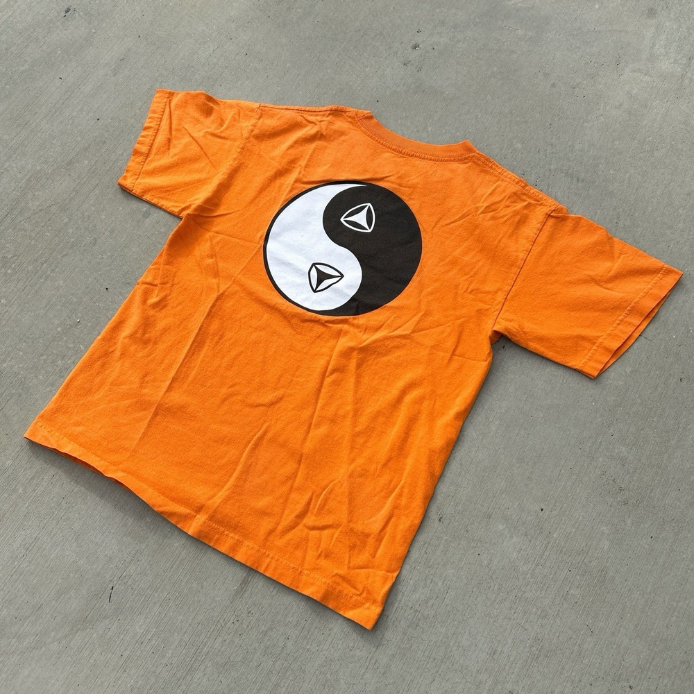 Orange Surf Skater Vintage Y2k Yin-Yang Graphic T Shirt