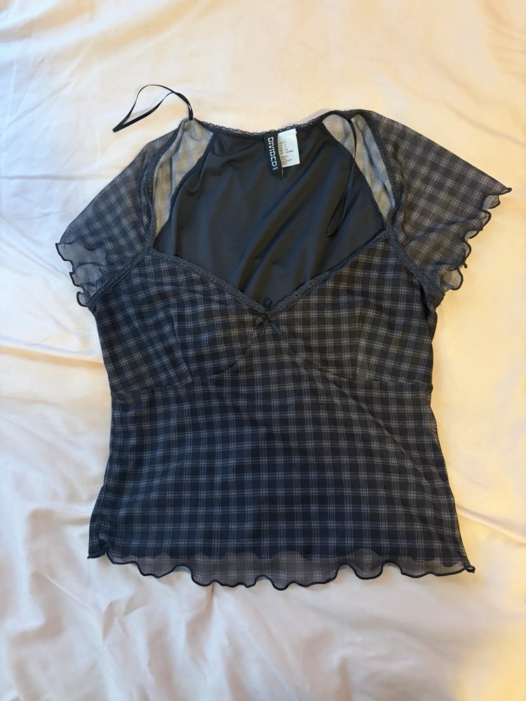 H&M Women’s Black Ribbed Top Size Small Short Sleeve