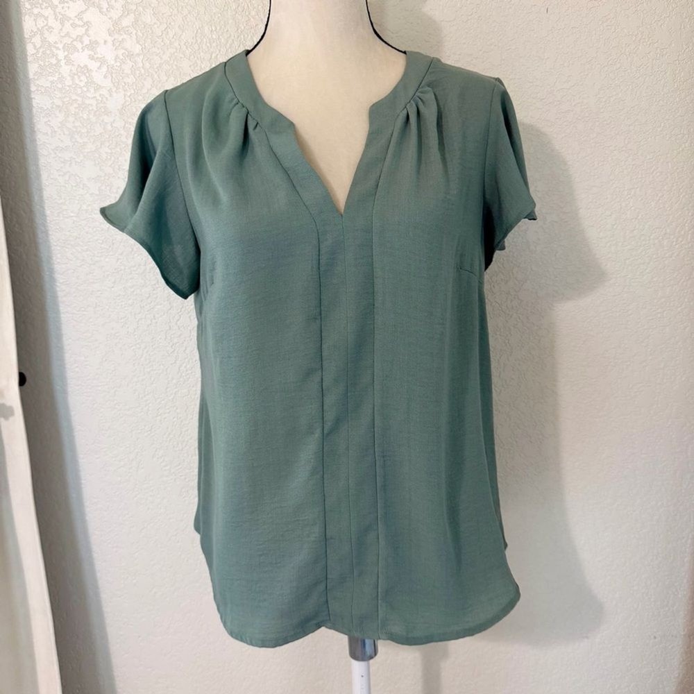 Monteau Sage Green Short Sleeve Notch Neck Blouse