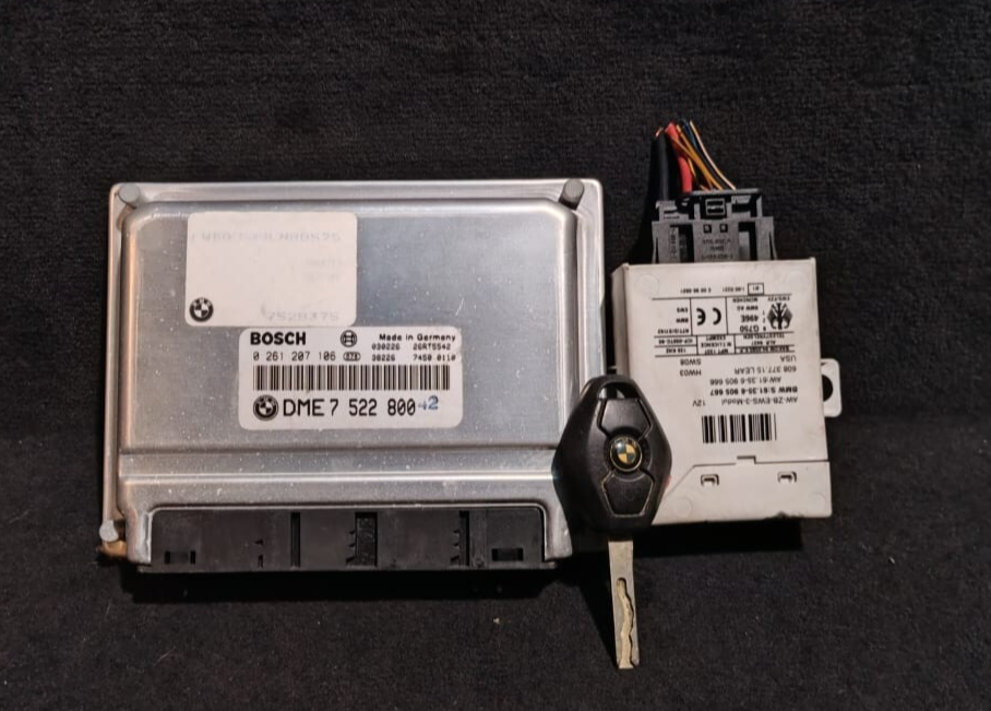 BMW E39 E38 E53 5 7 X5 4.0i 4.4i M62 Engine Control Module COMPLETE SET 7522800