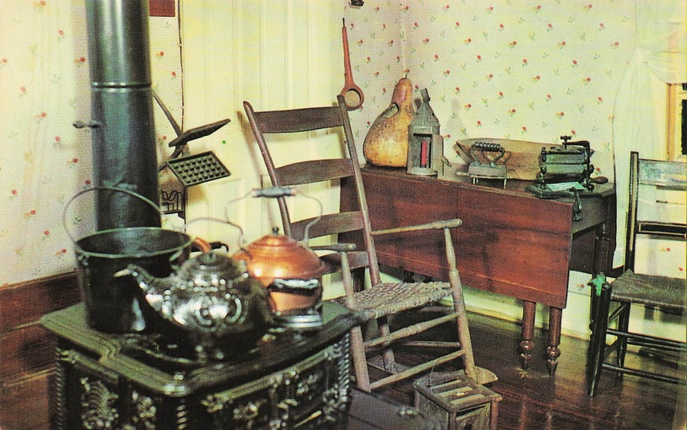 Hannibal Missouri MO Kitchen Mark Twain Boyhood Home Interior Vtg Postcard G56