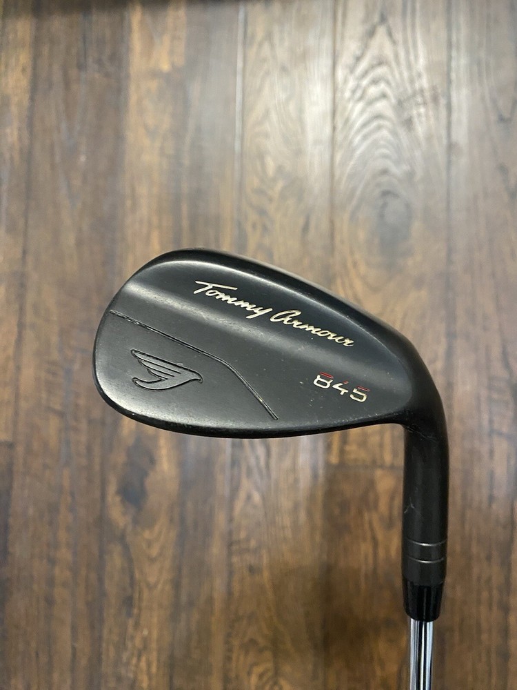 Tommy Armour 845  56° Wedge Steel Shaft (RH) Lamkin Grip