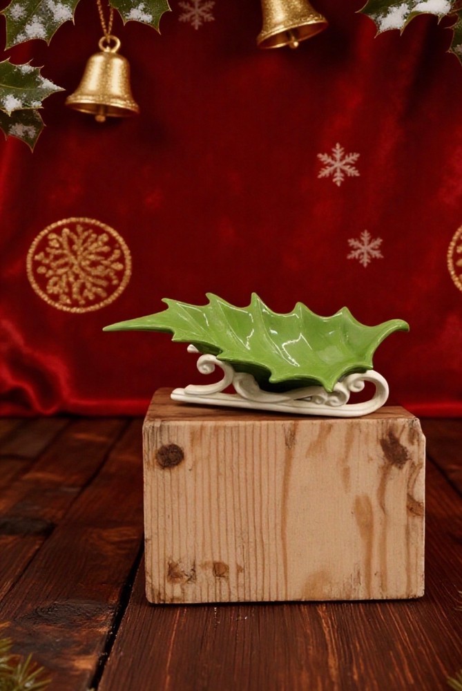 Atlantic Mold Vintage 1970’s Era Christmas Holly Leaf Ceramic Sleigh Dish.