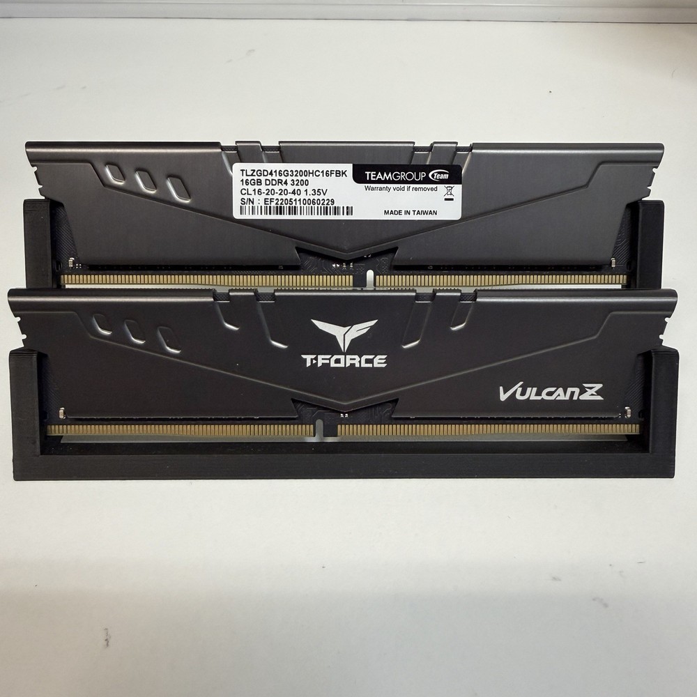 TeamGroup Vulcan Z 32GB (2x16GB) RAM DDR4 3200MHz TLZGD416G3200HC16FBK