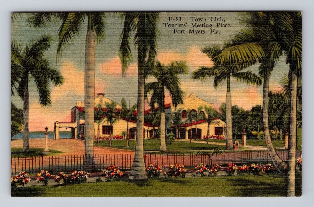 Fort Myers FL-Florida, Town Club Tourist Meeting Place, Vintage Postcard