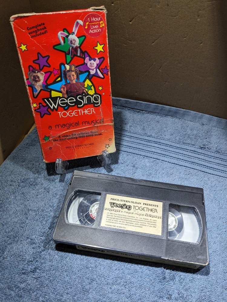 Wee Sing Together by Susan Hagen Nipp (1988, Hardcover / Video, Vhs Format)