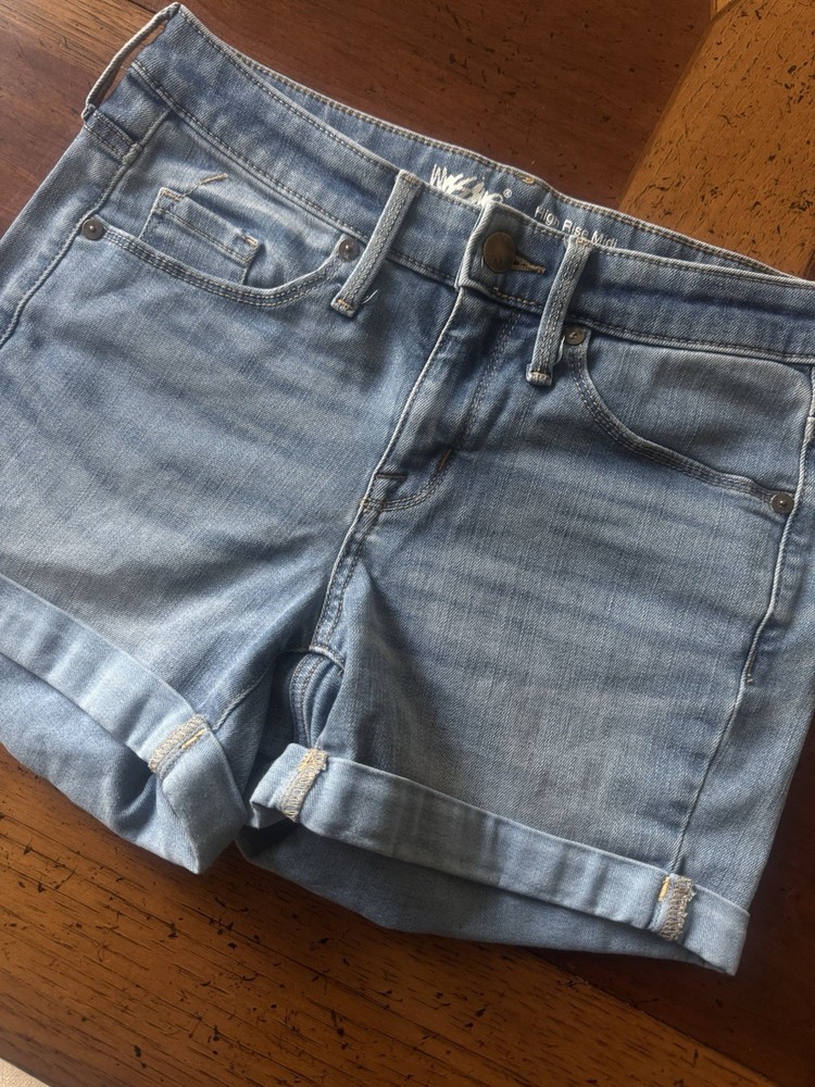 Women's Blue Denim Shorts Size 2 Super Stretch, High Rise Midi