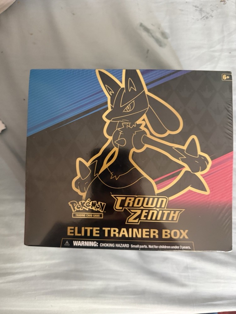 Pokémon TCG Crown Zenith Elite Trainer Box English 10 Booster Packs Lucario
