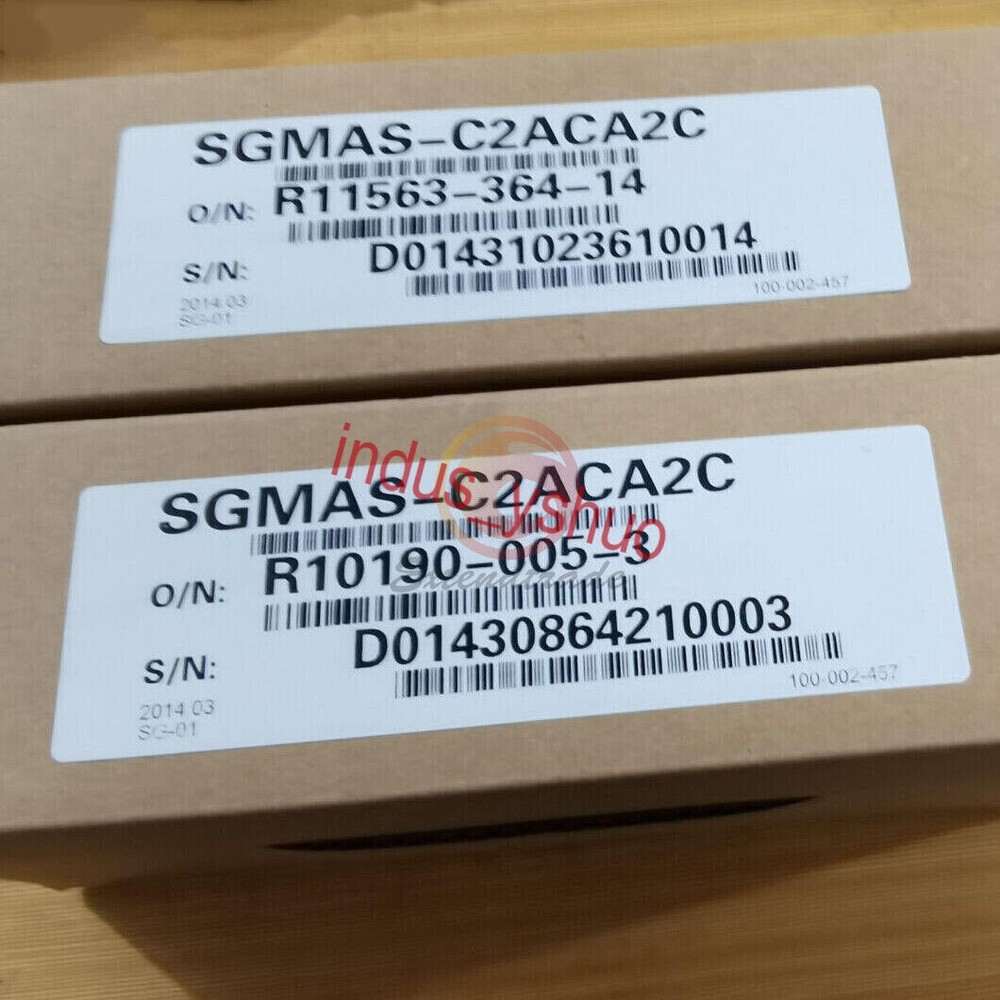 ONE NEW Yaskawa servo motor SGMAS-C2ACA2C