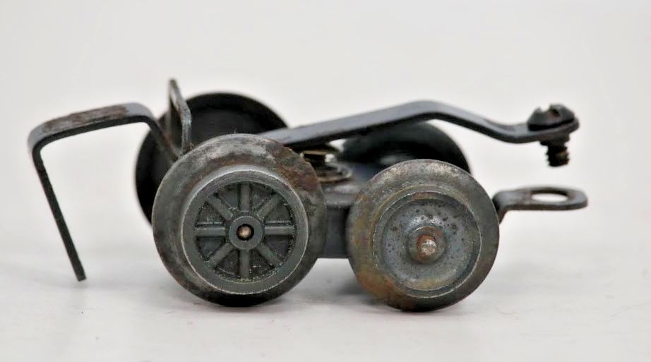 Lionel O Scale 2035/2026 Rear Truck & Bracket Assembly O Gauge 1:48 Postwar