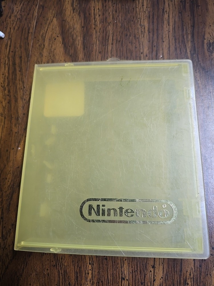 Nintendo NES Hard Plastic Game Case Protector YELLOW Storage Clamshell ORIGINAL
