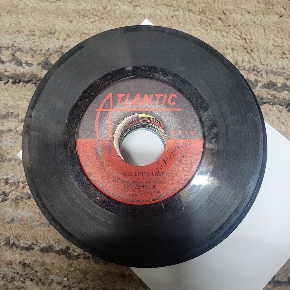 LED Zeppelin Whole Lotta Love Living Loving Maid 45 Record Album. Ok Cond