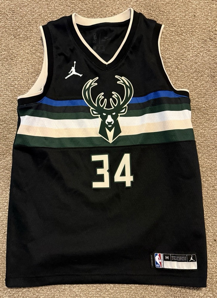Nike Swingman Milwaukee Bucks Giannis Antetokounmpo Jersey Black Youth Medium