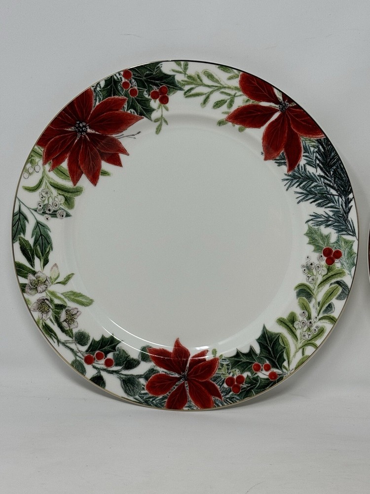Grace Teaware Christmas Poinsettia Dinner Plates 10.5in Set of 2 Holiday New HTF