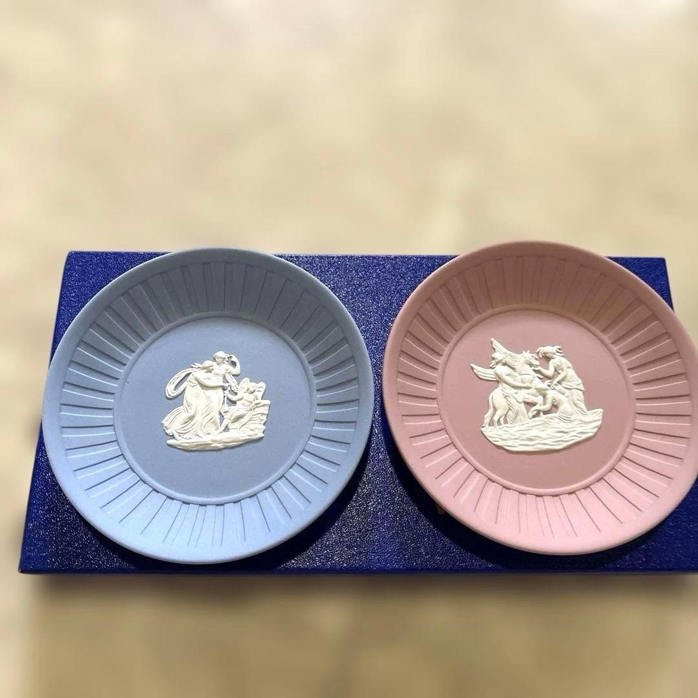 Wedgwood Small Plate Pink & Blue Set 12cm Bone China in Box