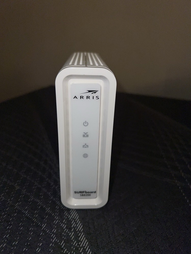 ARRIS SB8200 White Surfboard DOCSIS 3.1 Cable Modem