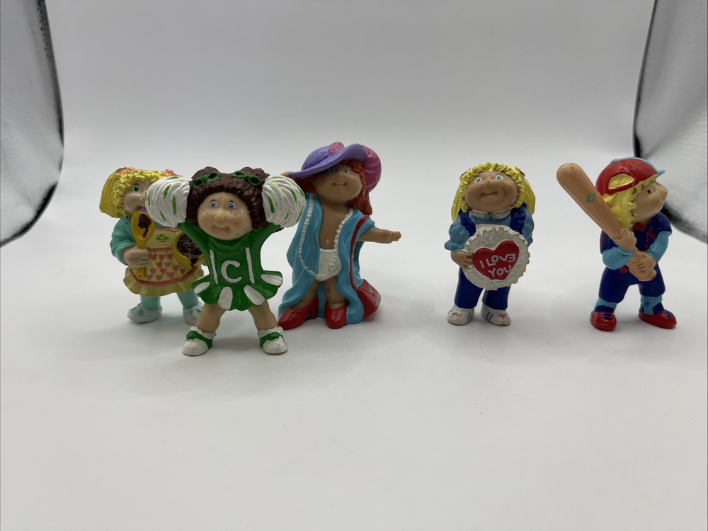 Lot Of Vintage Cabbage Patch Figures