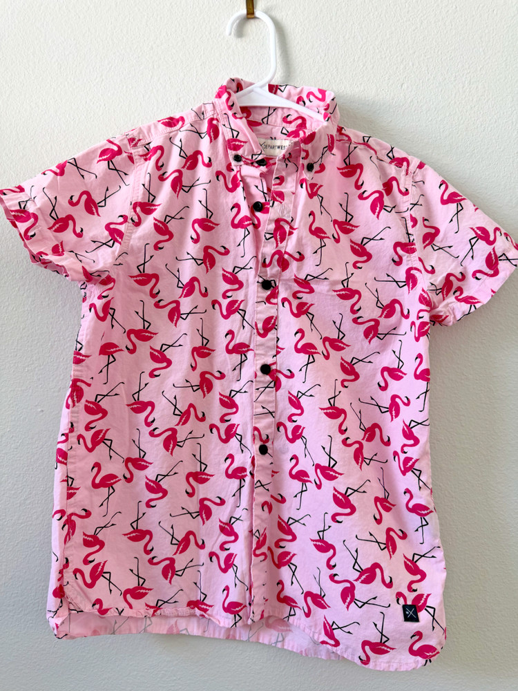 DepartWest Pink Collared Print Button Up Short Sleeve Boy's Size 10-12 (Medium)